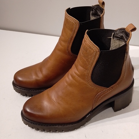 BULLE Women's Leather Chelsea Boots - Picture 1 of 8